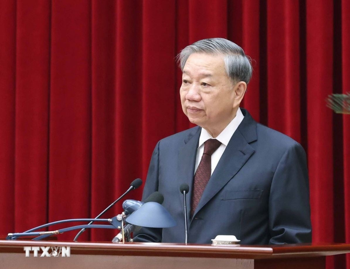 Hoi nghi Trung uong 11 anh 1