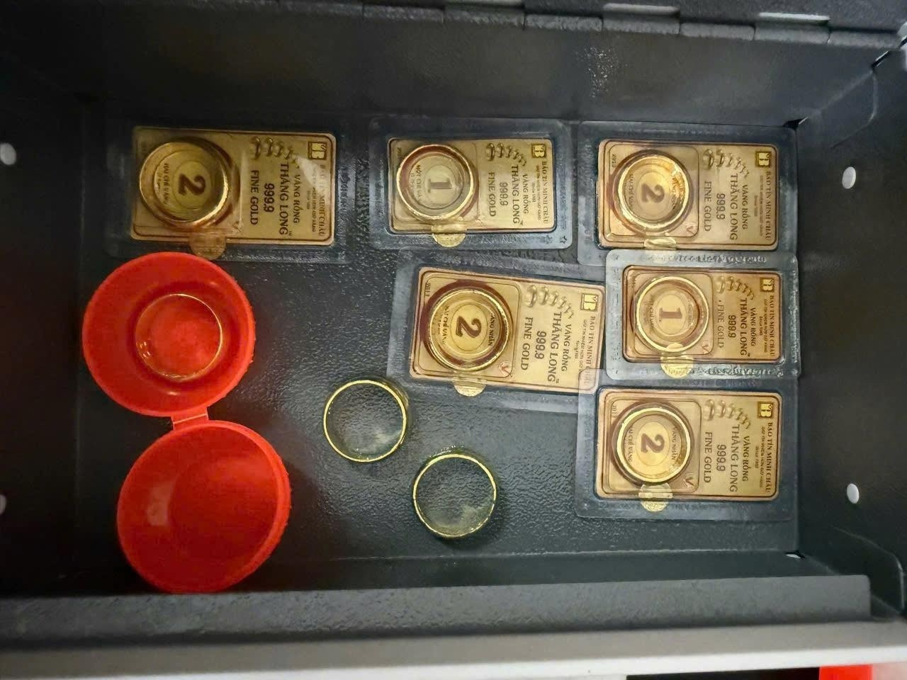 Vo lam khach,  Cuop giat,  3 tiem vang,  Ha Noi anh 2