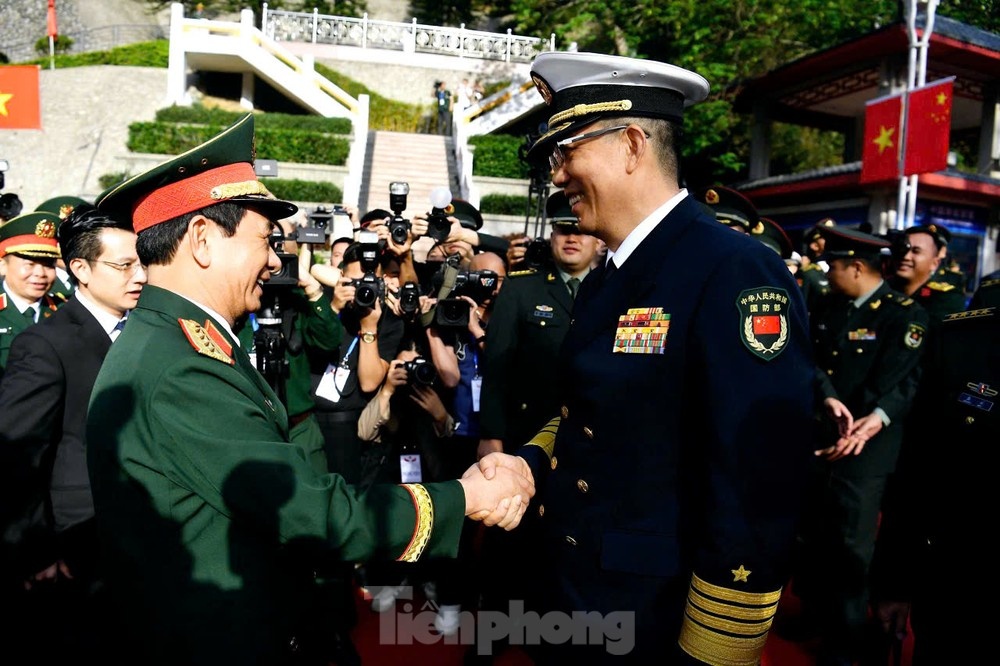 Phan Van Giang Quoc phong anh 5