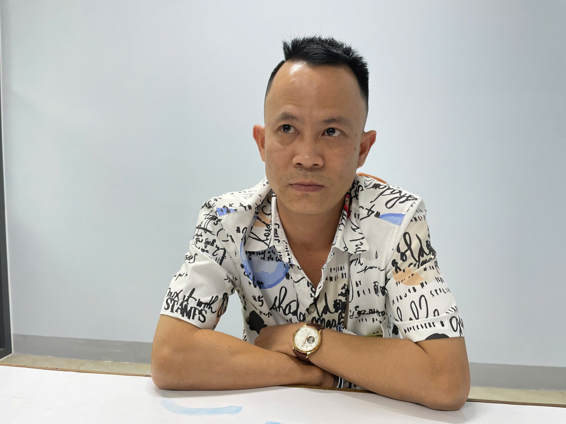 Lat tay 'ong trum' duong day mai dam hinh anh