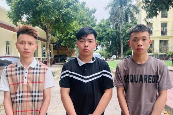 Bat nhom cuop tai san cua cong nhan hinh anh