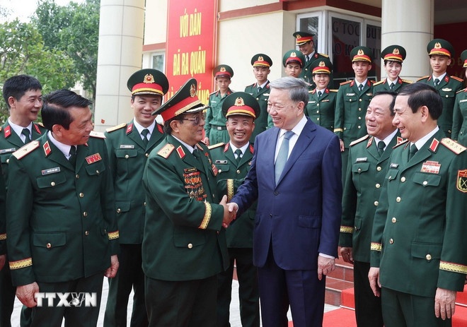 binh chung tang thiet giap anh 3