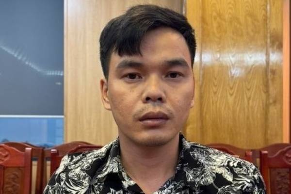 Nam nhan vien cong ty giao hang chiem doat tien 'cod' cua khach hinh anh