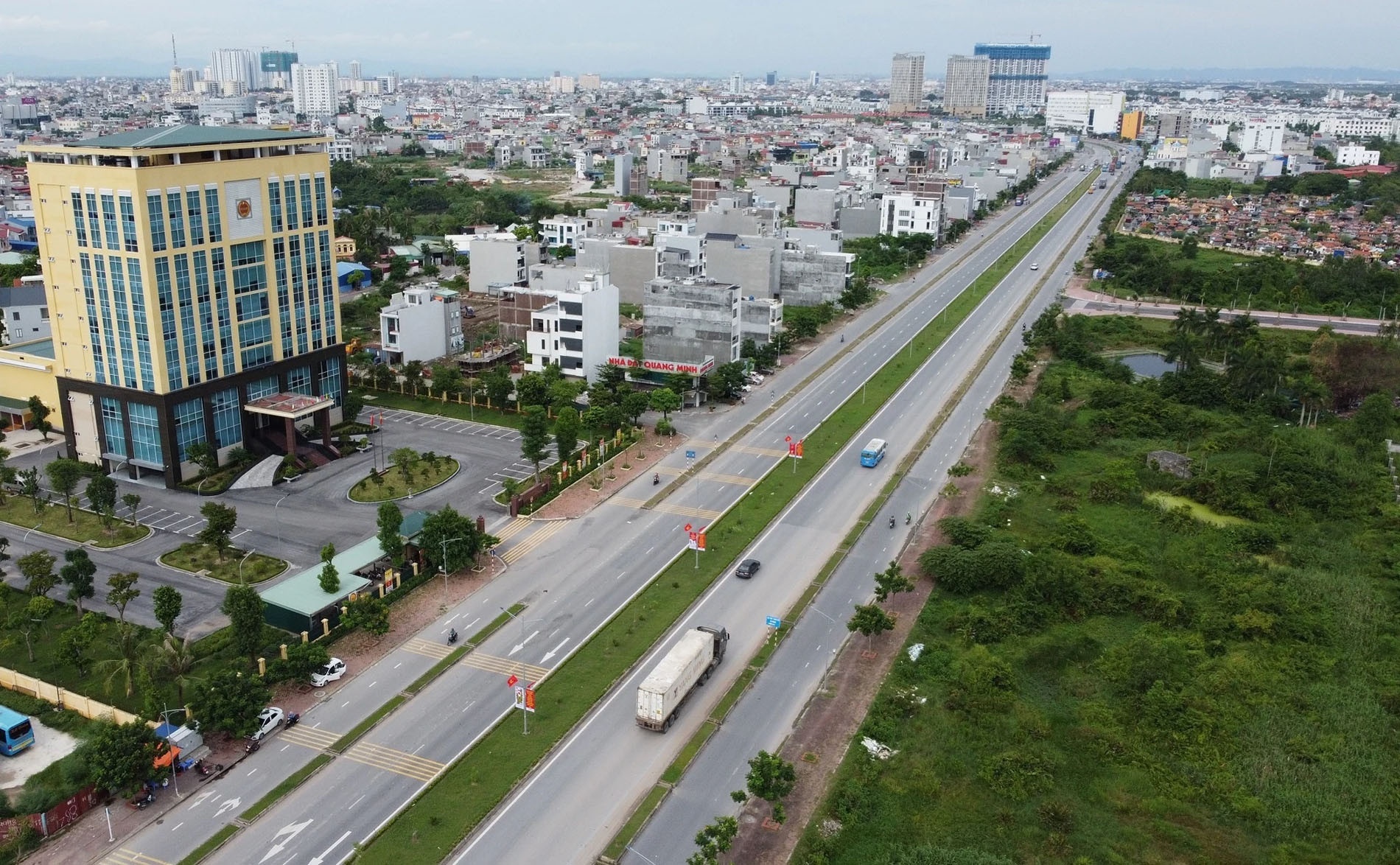 Hai Duong,  Di Hai Phong anh 1