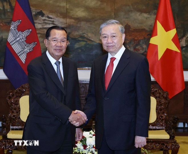 Tong Bi thu anh 2