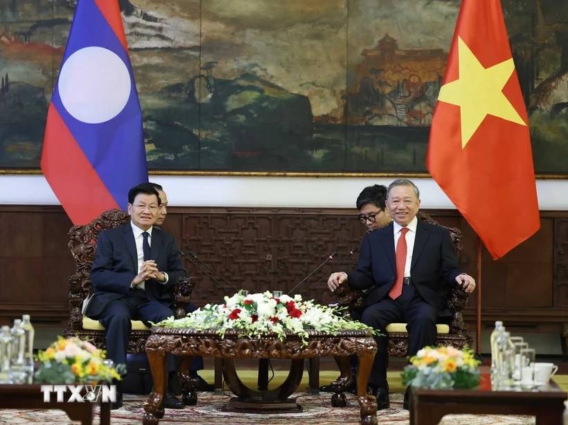Viet Nam,  Lao anh 1
