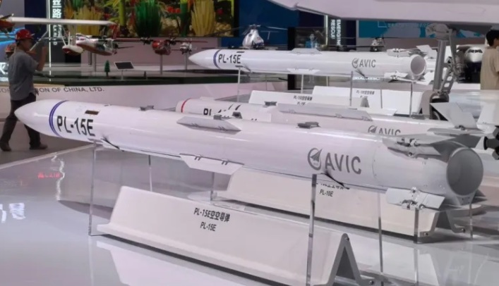 Dang sau viec Trung Quoc voi va chuyen ten lua PL-15 toi Pakistan hinh anh