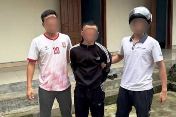 Bat giu con trai 17 tuoi nghi sat hai me o Thanh Hoa hinh anh