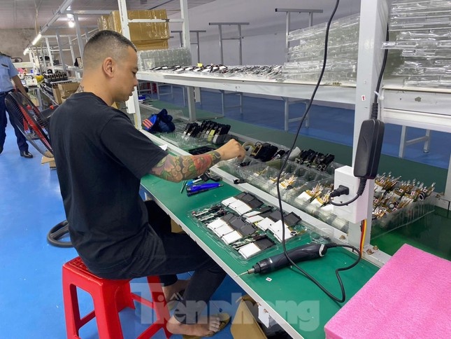 Nhan hieu TECNO T301,  TECNO T301 anh 1