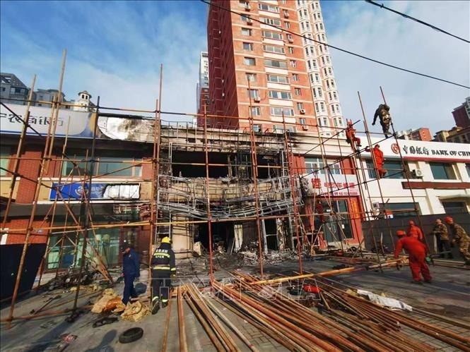 Chay nha hang o Trung Quoc: Canh sat bat giu quan ly nha hang hinh anh