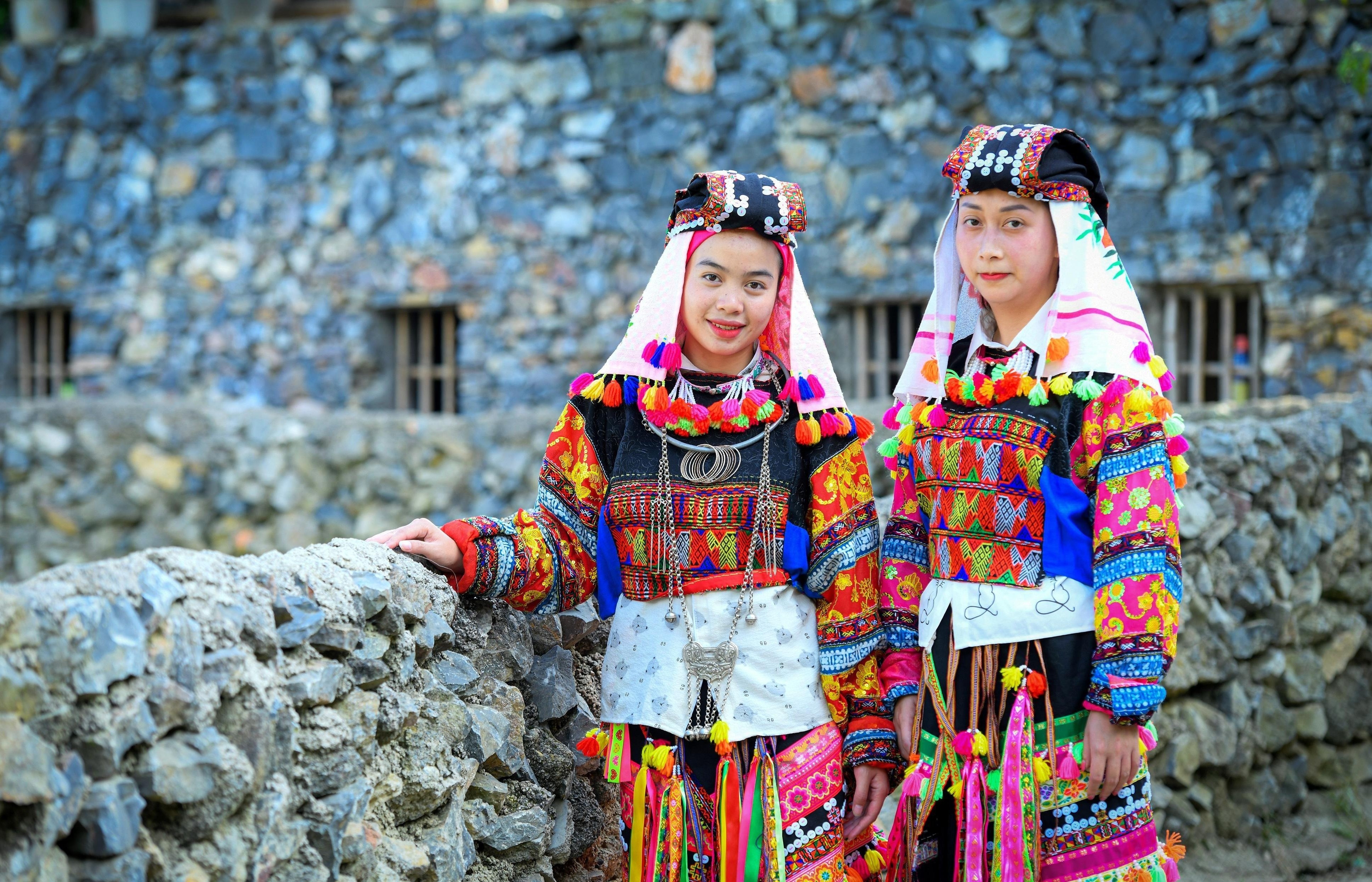 Net doc dao trong van hoa an mac cac dan toc Viet Nam hinh anh