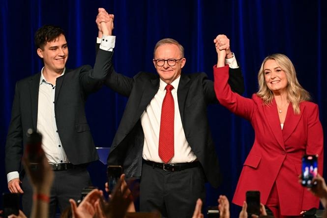 Bau cu Australia: Thu tuong Albanese phat bieu mung chien thang hinh anh