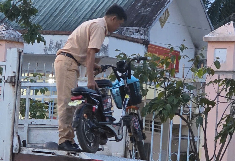 Dieu tra khach quan vu tai nan giao thong lam nu sinh o Tra On tu vong hinh anh