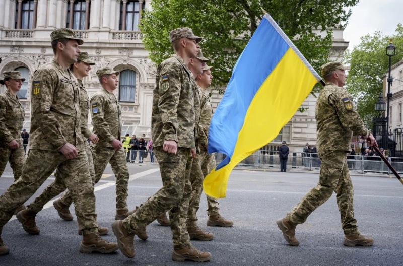 Anh noi ve su tham gia cua Ukraine trong dieu binh tai London hinh anh