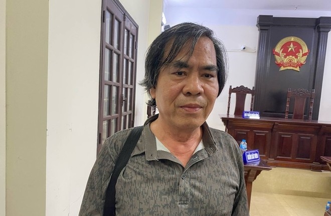 Kinh te Quoc dan,  Ha Noi,  Doi tien nha truong anh 2