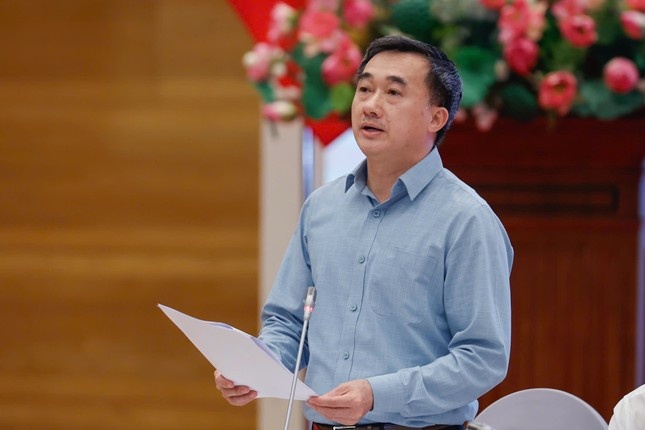 Cong ty Hirbitech,  giam doc Hirbitech anh 2