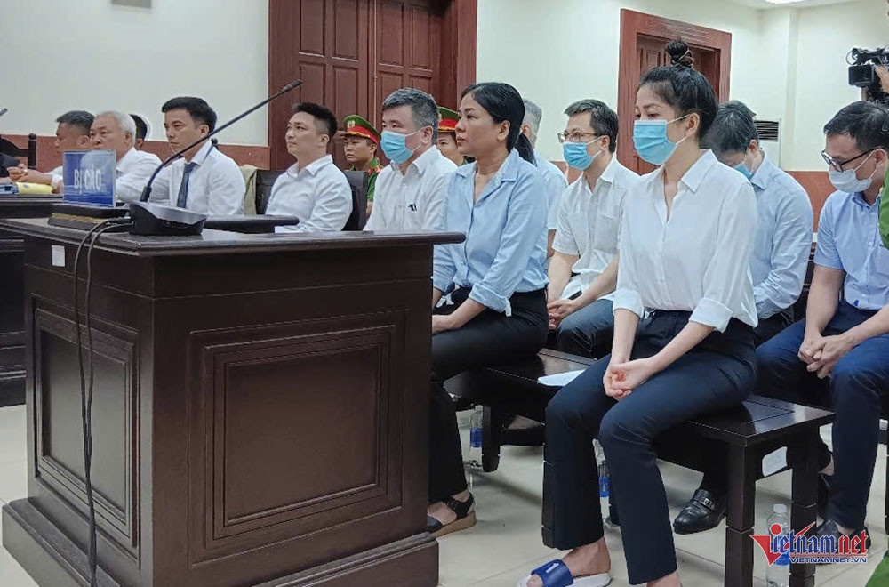 Cty Xuyen Viet Oil,  Le Duc Tho,  Mai Thi Hong Hanh,  VietinBank,  Chu tich VietinBank anh 3