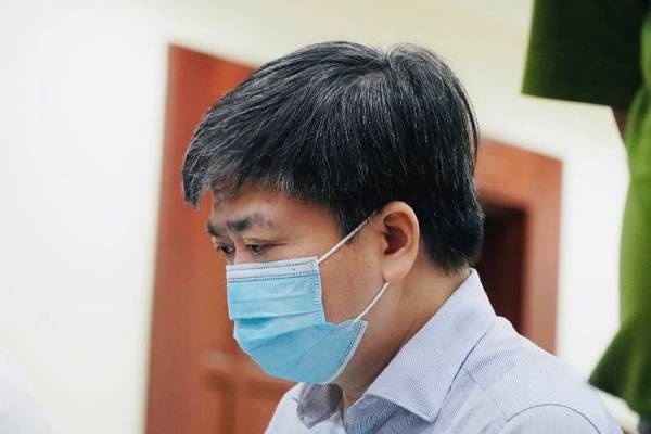 Hinh anh cuu Bi thu Ben Tre, ba chu Xuyen Viet Oil tai phien phuc tham hinh anh