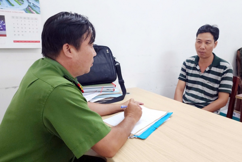Chan dau xe,  Chui boi,  Dap kinh chieu hau anh 1