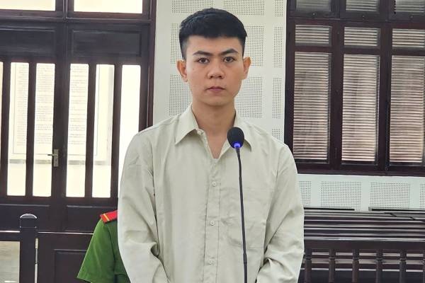 Boc tran bay dau tu tien ty cua Pho Duc Nam cung 1.000 nhan vien hinh anh