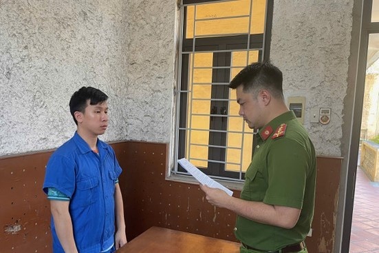 Nhan vien FPT Retail,  FPT Retail,  cong ty FPT Retail,  Giam doc FPT Retail,  Chu tich FPT Retail anh 1