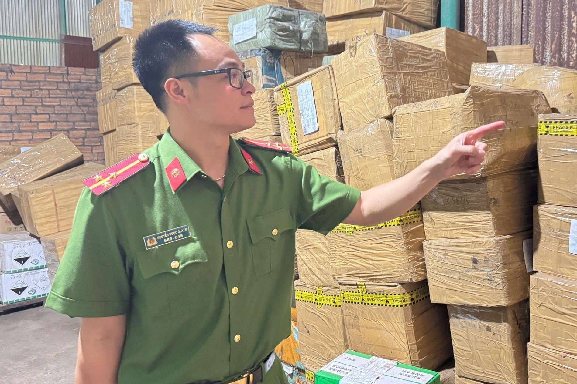 Doi tuong buon lau,  Thuoc nhung sau rieng,  Ecocity Premia,  Do thi Ecocity Premia anh 2