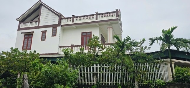 tranh chap dat dai anh 2