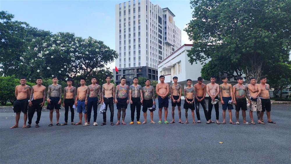 khoi to nguyen cong huan anh 1