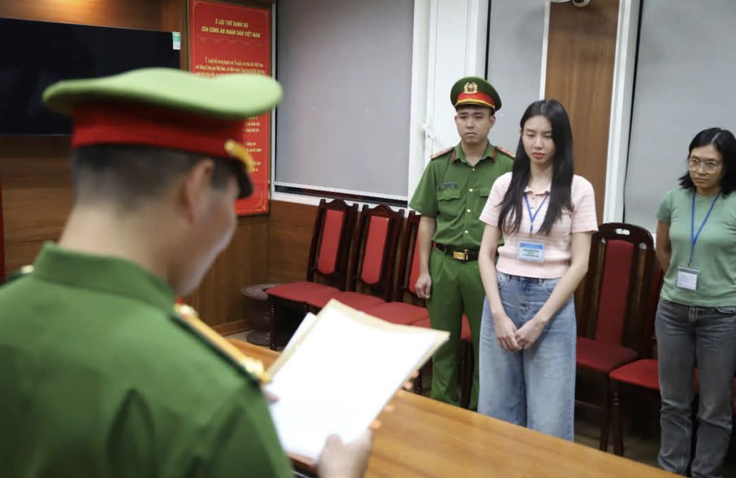 Keo Kera,  Thuy Tien anh 1