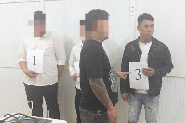 Khoi to 9 doi tuong lien quan vu gay roi tai quan bar Sky o TP Bao Loc hinh anh