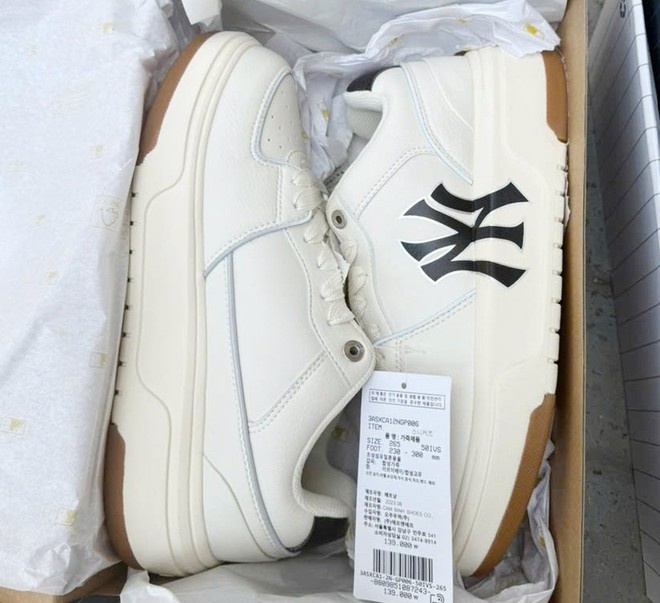 Phat hien containe,  11 tan quan ao,  Cong ty K.T.D anh 2