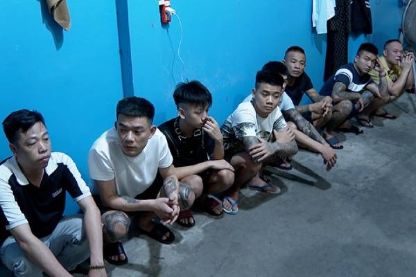 Triet pha duong day mua ban nguoi, bat giu nguoi trai phap luat hinh anh