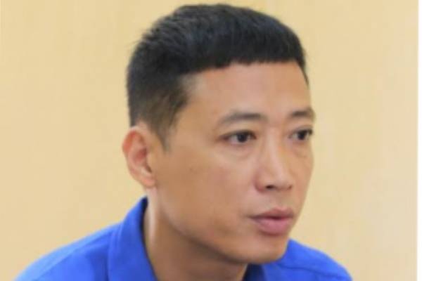 Khoi to nhom ca do bong da online voi so tien 100 ty dong hinh anh