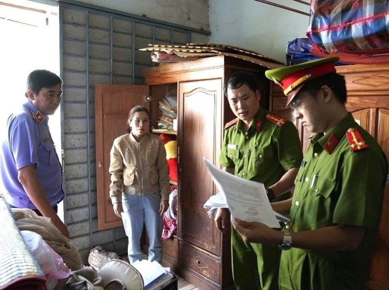 Gia Lai,  Khoi to can bo,  Lam nghiep Dak Rong anh 2