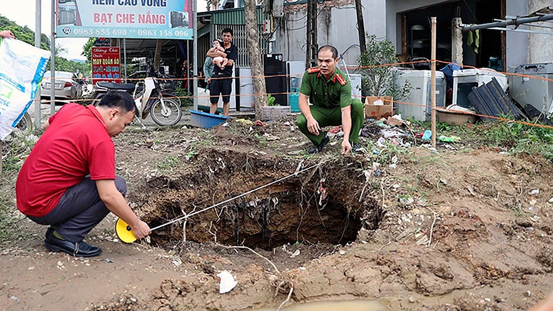 Xuat hien 'ho tu than' sau 6 m tai Tuyen Quang hinh anh