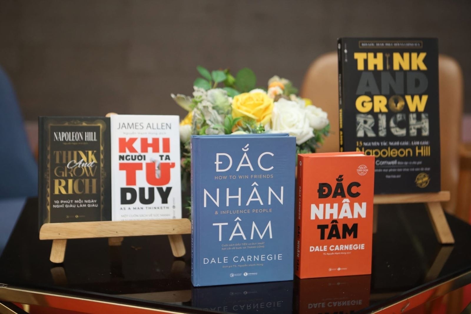Dac Nhan Tam anh 2