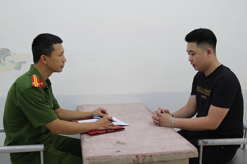 Hanh hung,  Nu dieu duong,  Benh vien anh 2