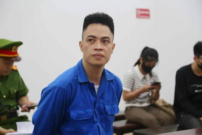 Tai xe Lexus,  Nam shipper,  Bi hanh hung anh 1