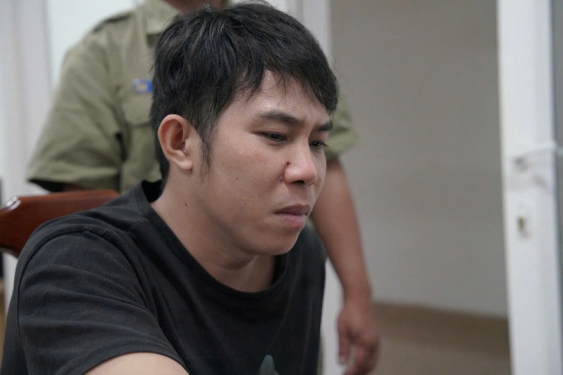 Truy bat nong,  Ke xong vao nha,  cuop tai san anh 2