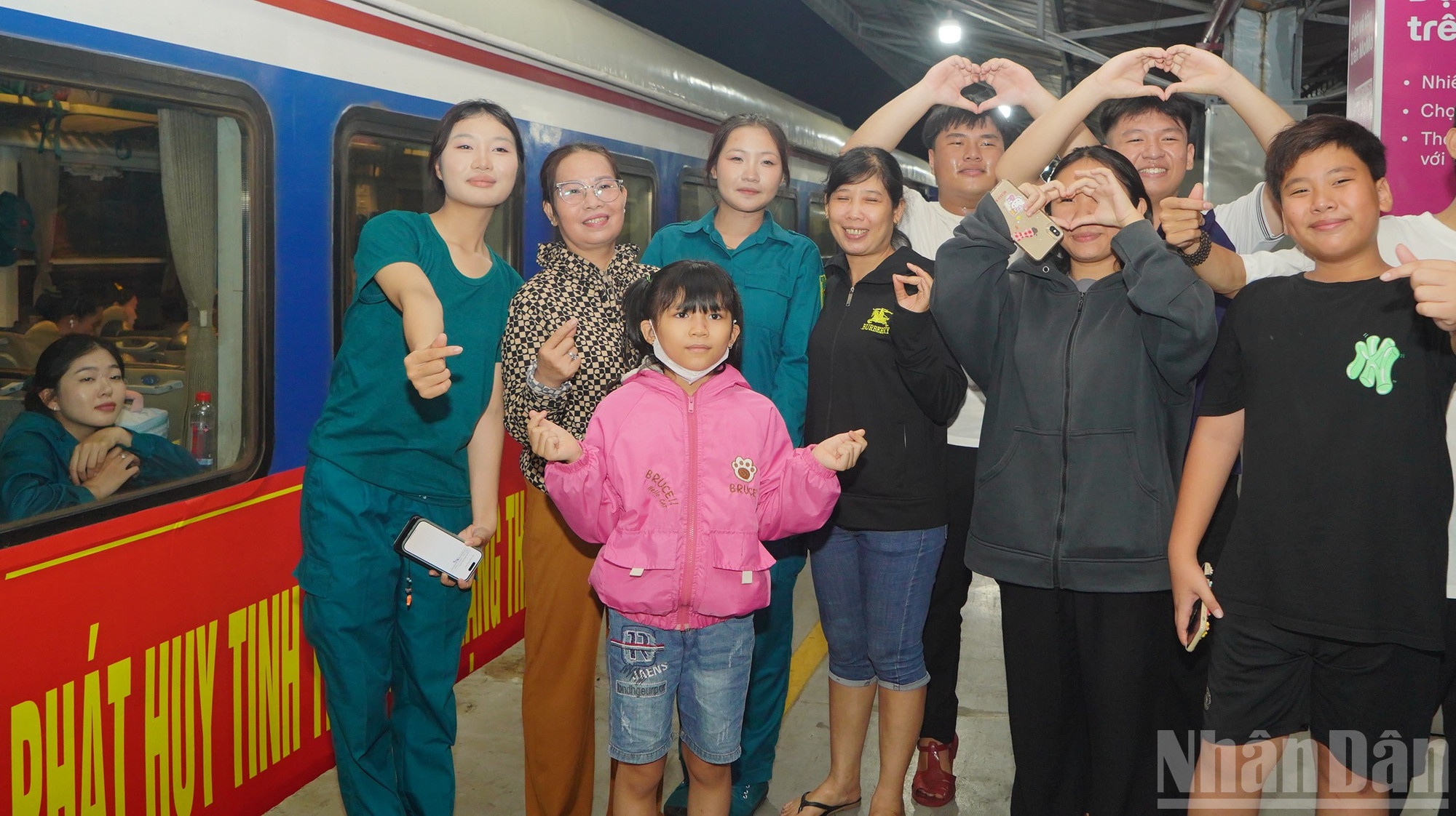 Dieu binh Quoc khanh 2/9 anh 11