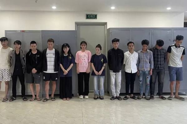 Tam giu 13 doi tuong trong duong day lua dao co ban doanh o Campuchia hinh anh