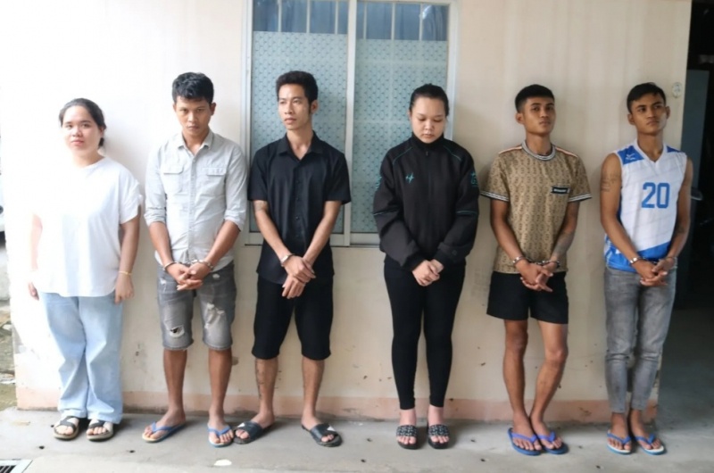 Tam giu,  Chu nha nghi,  Cung cap do dung anh 1