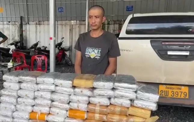 Dua ma tuy,  Tam giac vang,  Ve Viet Nam anh 1