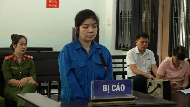 Doc chieu lua dao,  Nhan vien ngan hang,  MBBank,  VP Bank,  Ngan hang VP Bank,  Ngan hang MB Bank anh 1