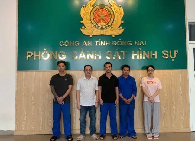 Duong day lua dao,  Giao dich tien ao,  Matrix Chaine,  SafePal anh 1