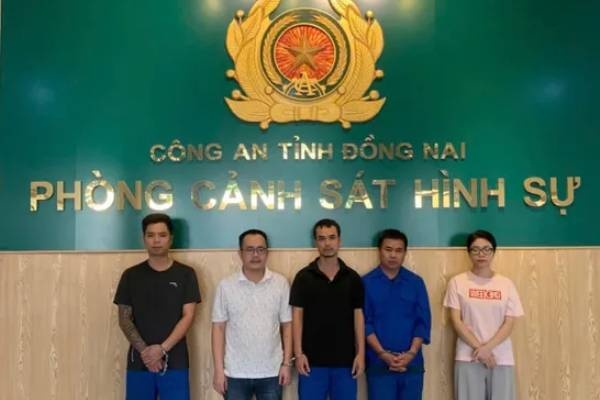 Tam giam 5 doi tuong trong duong day lua dao giao dich tien ao hinh anh