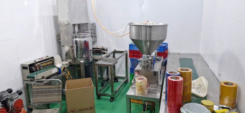 My pham gia,  Bang hoa chat anh 2