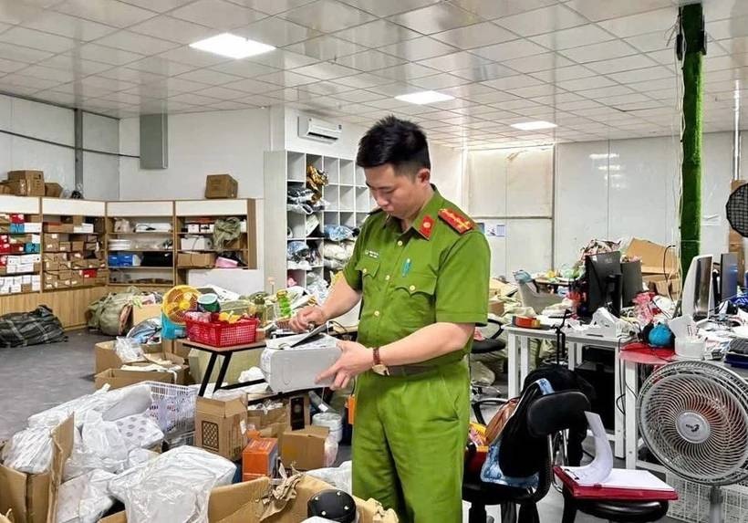 3.000 san pham,  Khong ro nguon goc anh 1