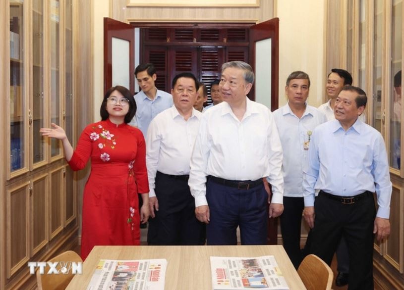 Ban Tuyen giao Dan van anh 4