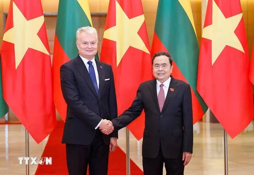 Viet Nam,  Litva anh 1